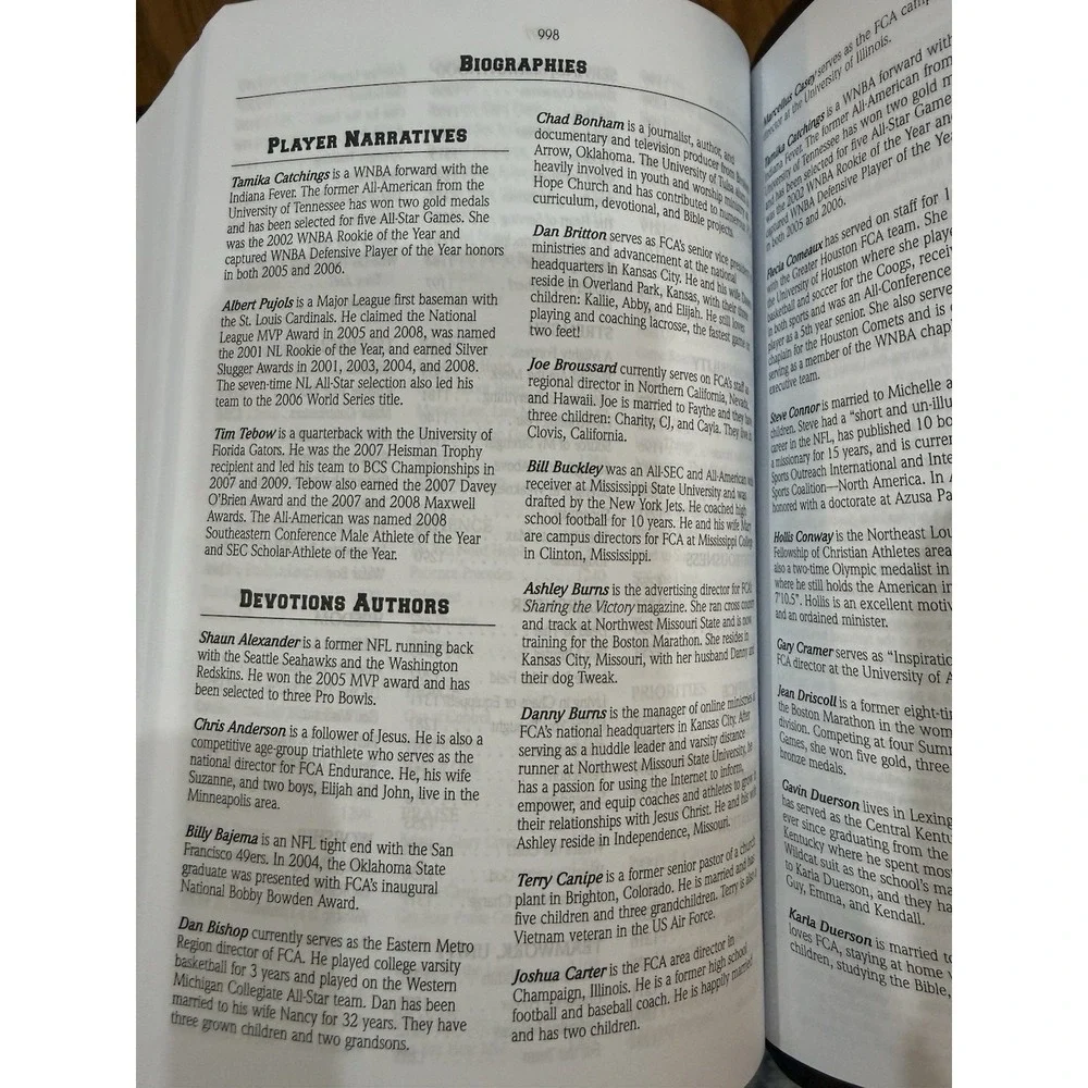 Competitor's Bible: NLT Devotional Bible For Athletes SoftBank With Box